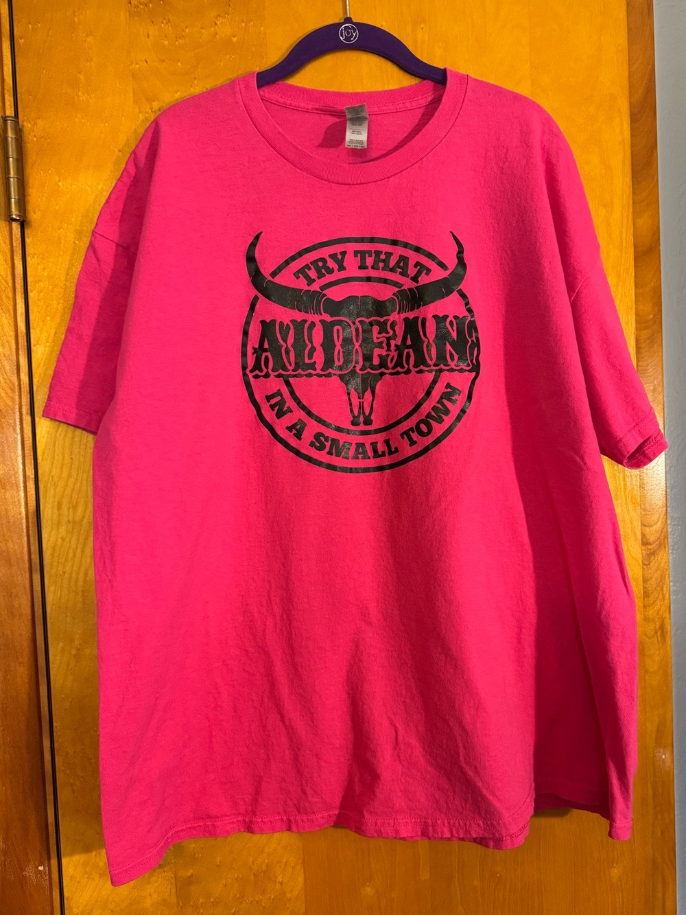 Gildan Hot Pink Cotton Tee with Tag Detail